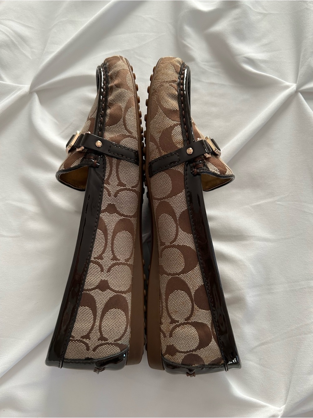 Coach Flynn Women's Signature "C" Loafer Shoes - Khaki/Chestnut - Size 10B - Picture 3 of 8
